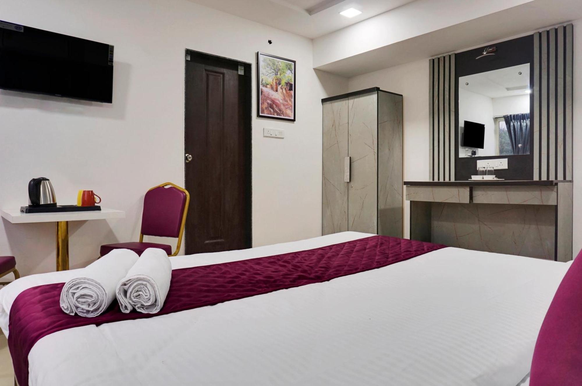 Hotel Orchard Park Pune Extérieur photo